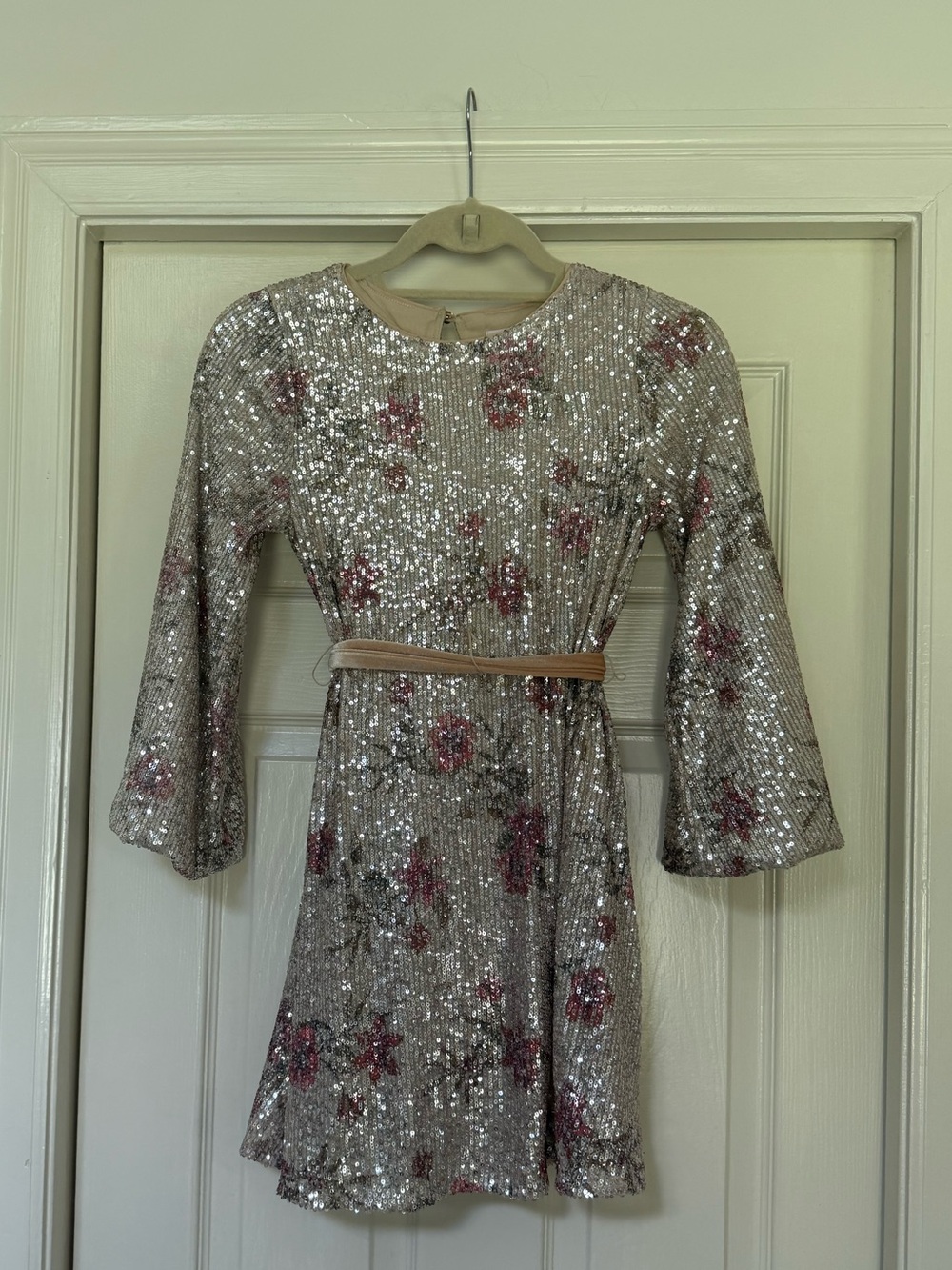 GB Girls Sequin Floral Dress Velvet Sash Size Medium Long Sleeve
